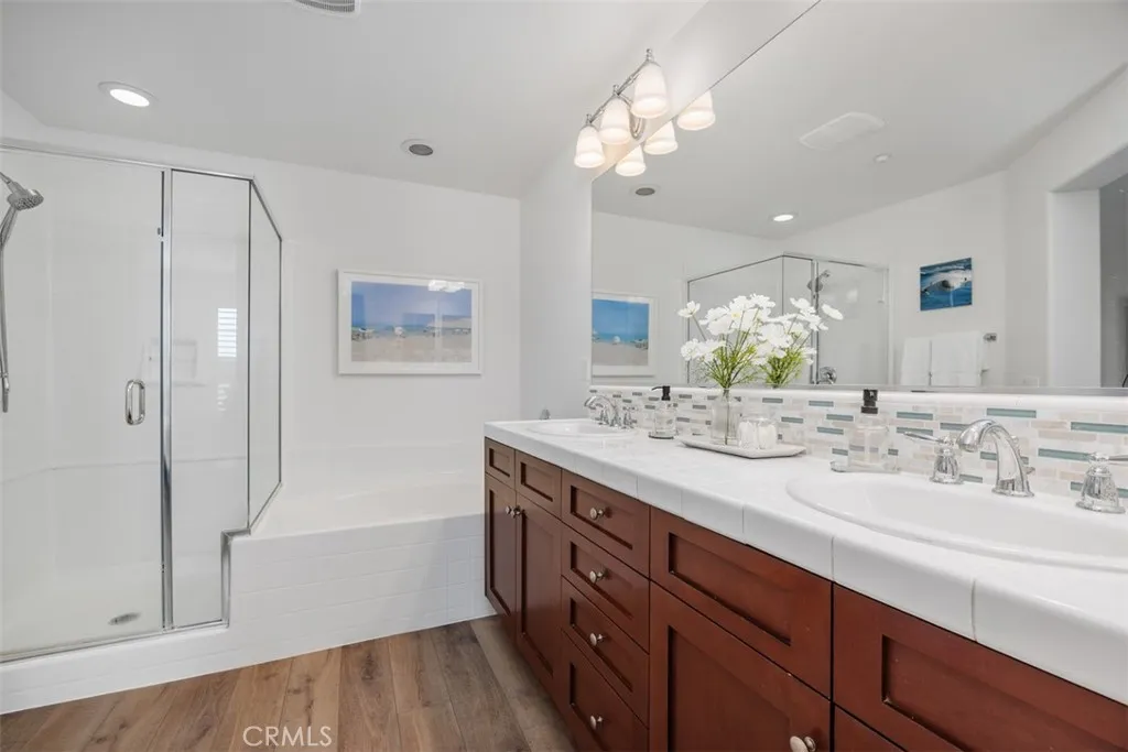 Photo #23: ND26007805 Listing: Photo #23