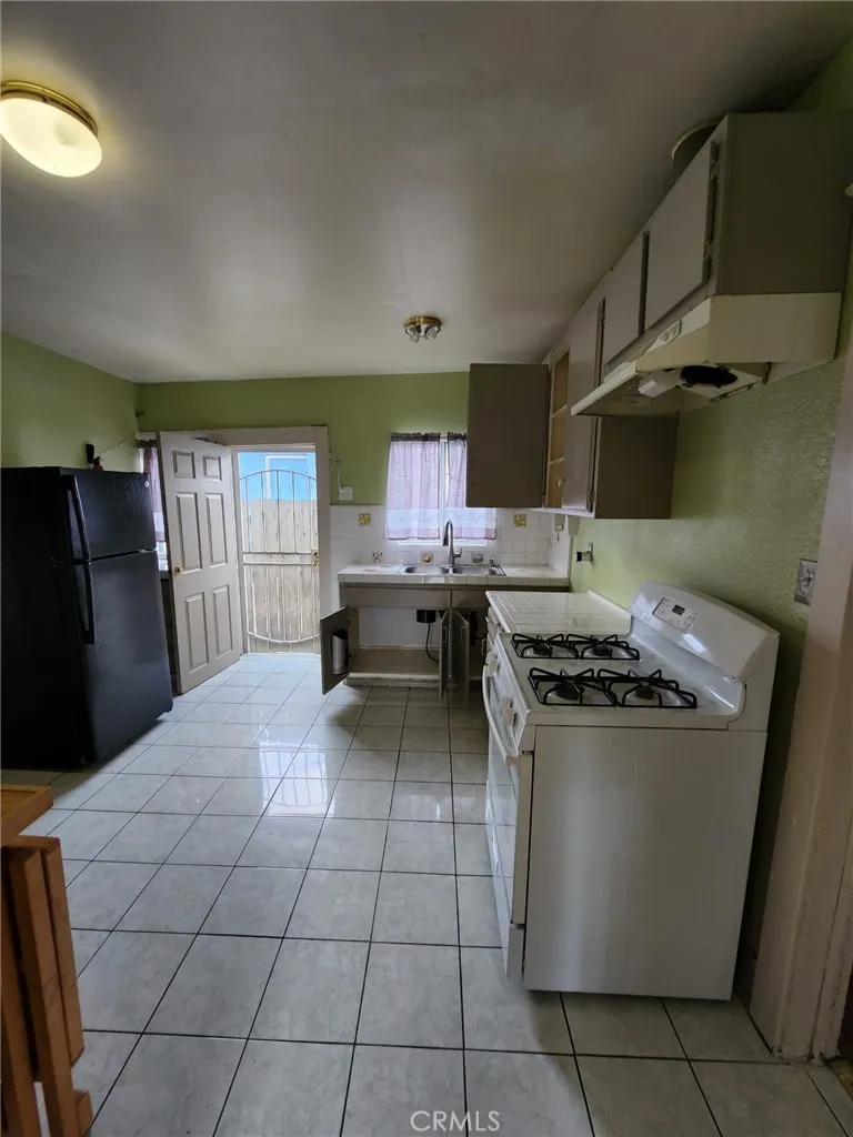 3771 S Catalina, Los Angeles, CA 90007 - Photo 5 of 19, Los Angeles, CA