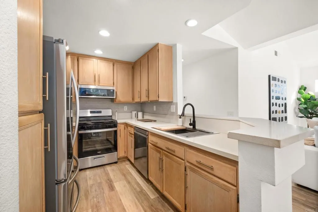 https://cdn.realtyfeed.com/cdn/127/306618242/df3b0df35d335049c3093f9436ddf4fe.webp