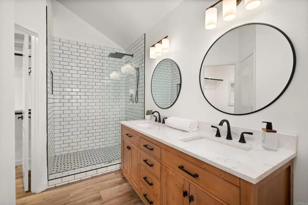 https://cdn.realtyfeed.com/cdn/127/306618242/e1d0ade5a3358e52ce086073dd15a825.webp