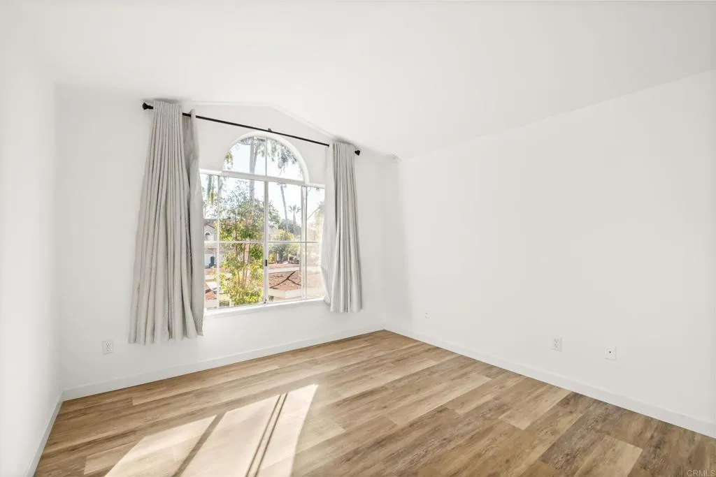 https://cdn.realtyfeed.com/cdn/127/306618242/f223aa1154984170a259a84fa35a6934.webp