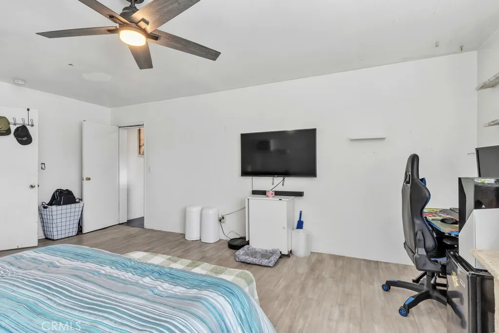 https://cdn.realtyfeed.com/cdn/127/306618251/31b54073cd6bd6b61e8f065915e45043.webp