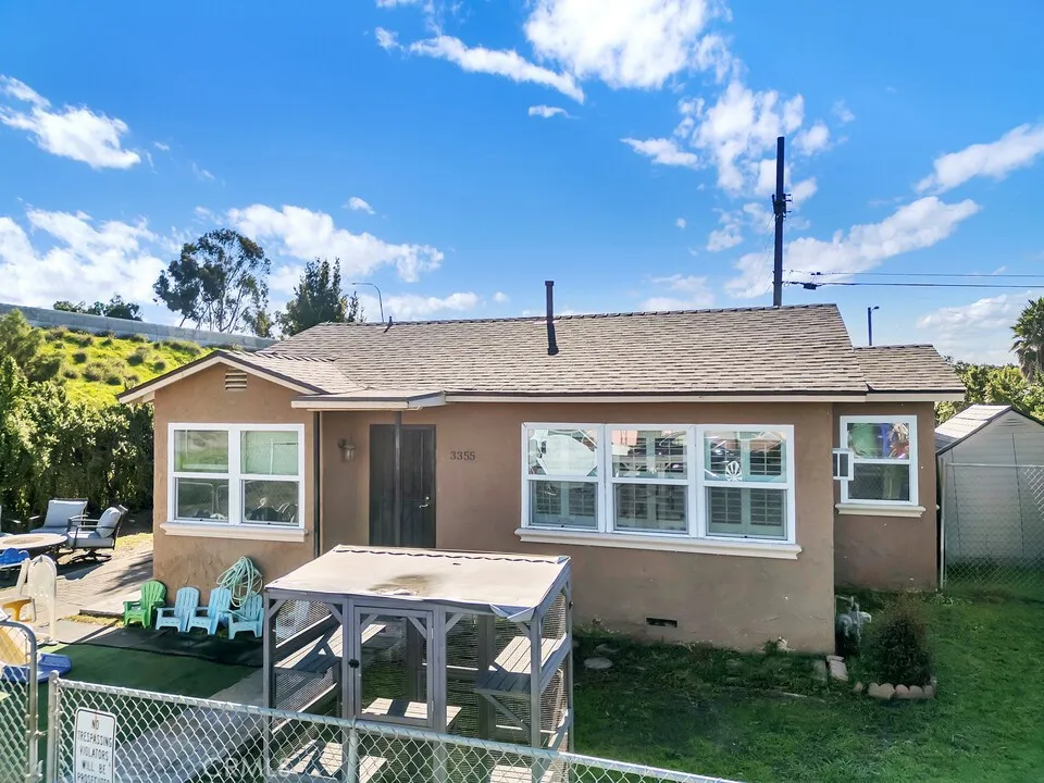 https://cdn.realtyfeed.com/cdn/127/306618251/66c51841fa216bc2846a8cd6e62da67c.webp