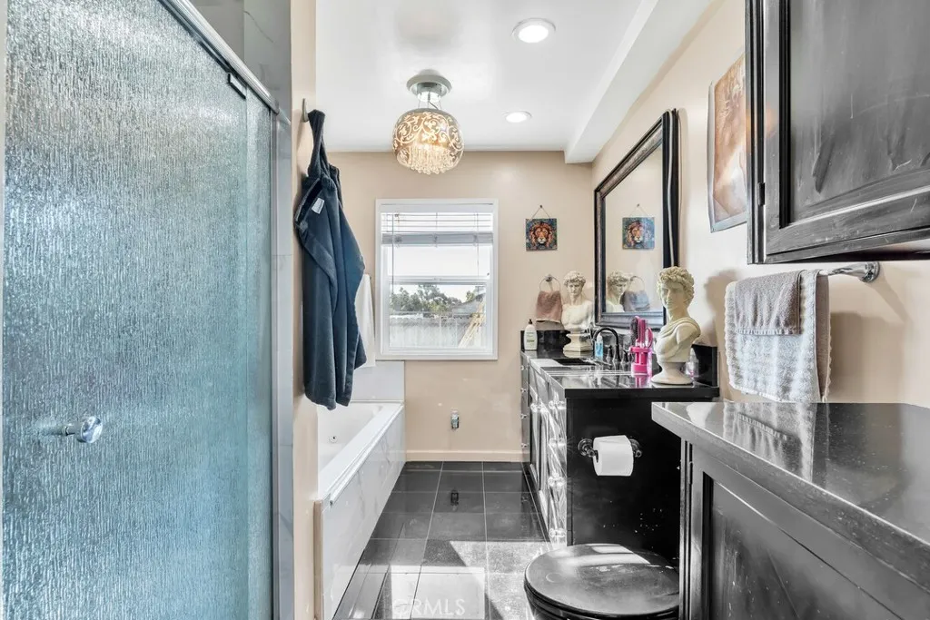 https://cdn.realtyfeed.com/cdn/127/306618251/70e97bd70c948dc553ef2a70ada8f45b.webp