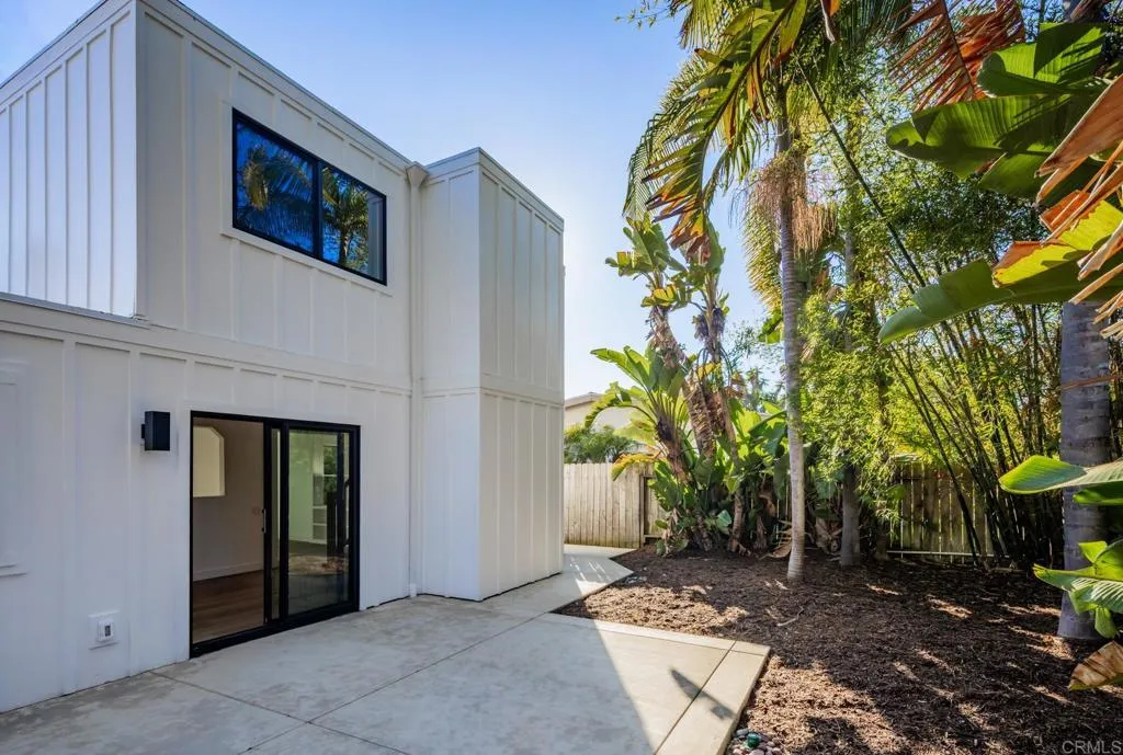 250 Hillcrest Drive, Encinitas, CA, 92024