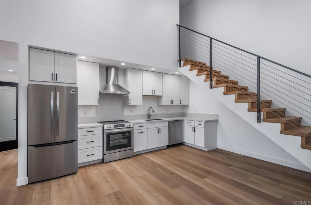 250 Hillcrest Drive, Encinitas, CA, 92024