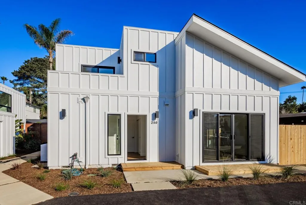 250 Hillcrest Drive, Encinitas, CA, 92024