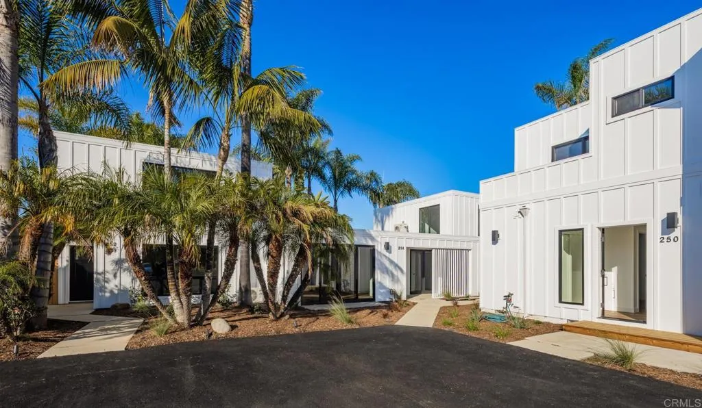 250 Hillcrest Drive, Encinitas, CA, 92024