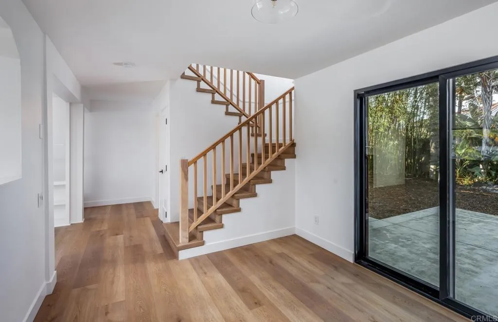 250 Hillcrest Drive, Encinitas, CA, 92024