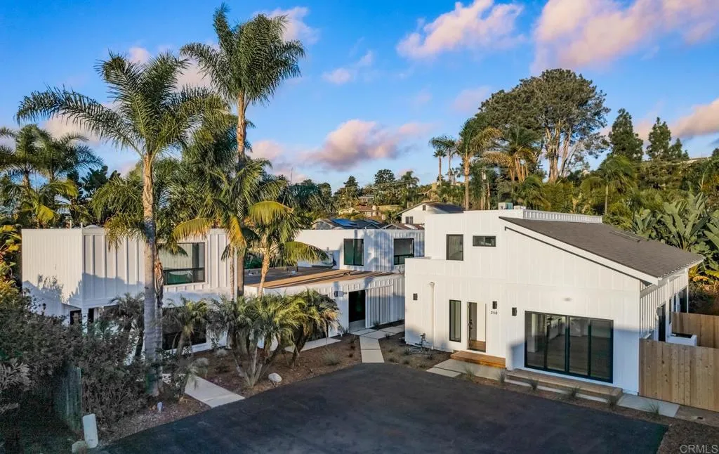 250 Hillcrest Drive, Encinitas, CA, 92024