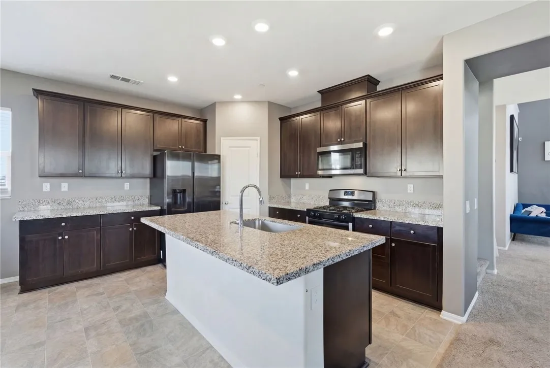 11872 Firbrook Street, Victorville, CA 92392 - Photo 2 of 20, Victorville, CA