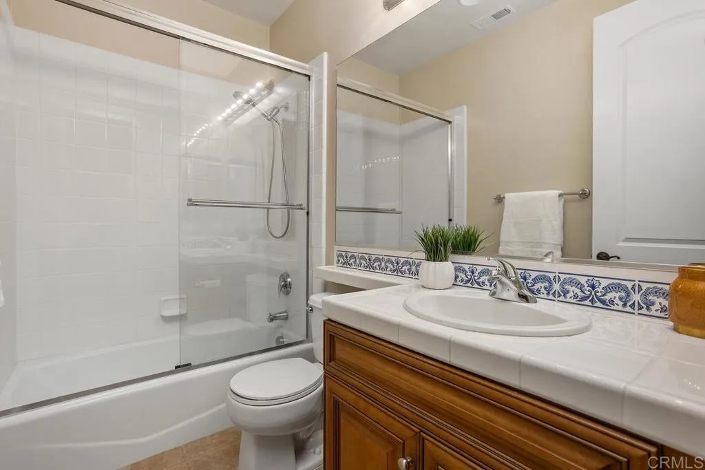 https://cdn.realtyfeed.com/cdn/127/306618373/189219f17665b17ca86abc2bff89bcf0.webp