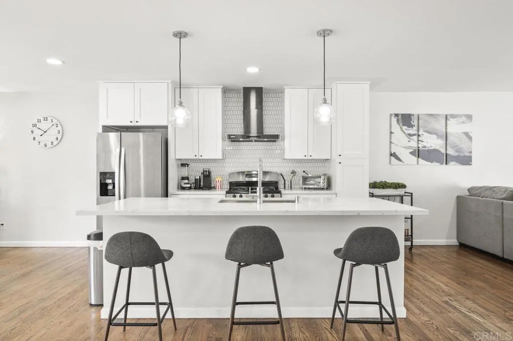 https://cdn.realtyfeed.com/cdn/127/306618410/a0547f7d02a879e9b43e5ab3ef9b1d3c.webp