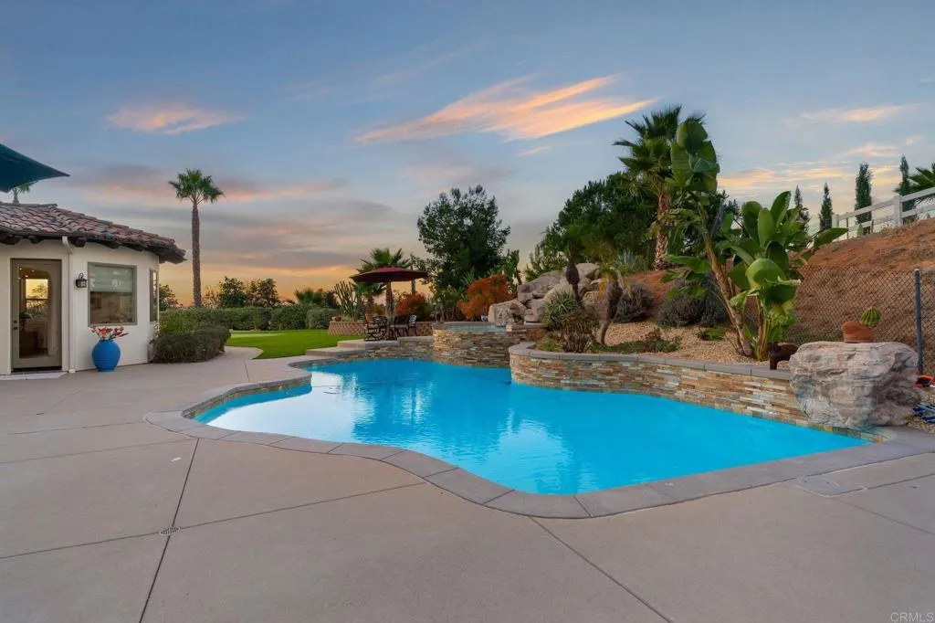 https://cdn.realtyfeed.com/cdn/127/306618411/120c4ad54ed6a8c093878a5380e492fc.webp
