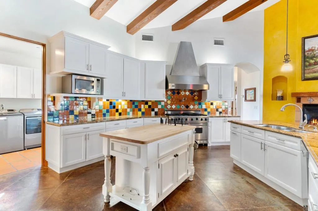 https://cdn.realtyfeed.com/cdn/127/306618411/23b4d125e6e0b16cafc9d6d07519330e.webp