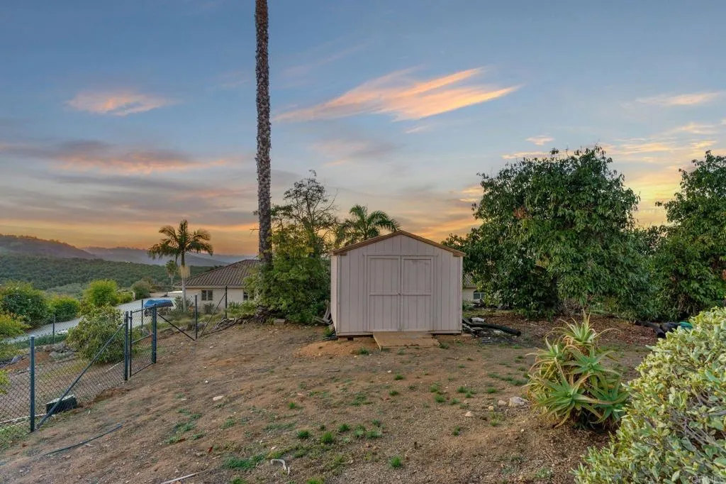 https://cdn.realtyfeed.com/cdn/127/306618411/357ac9144aacd1433351fb60e9753382.webp