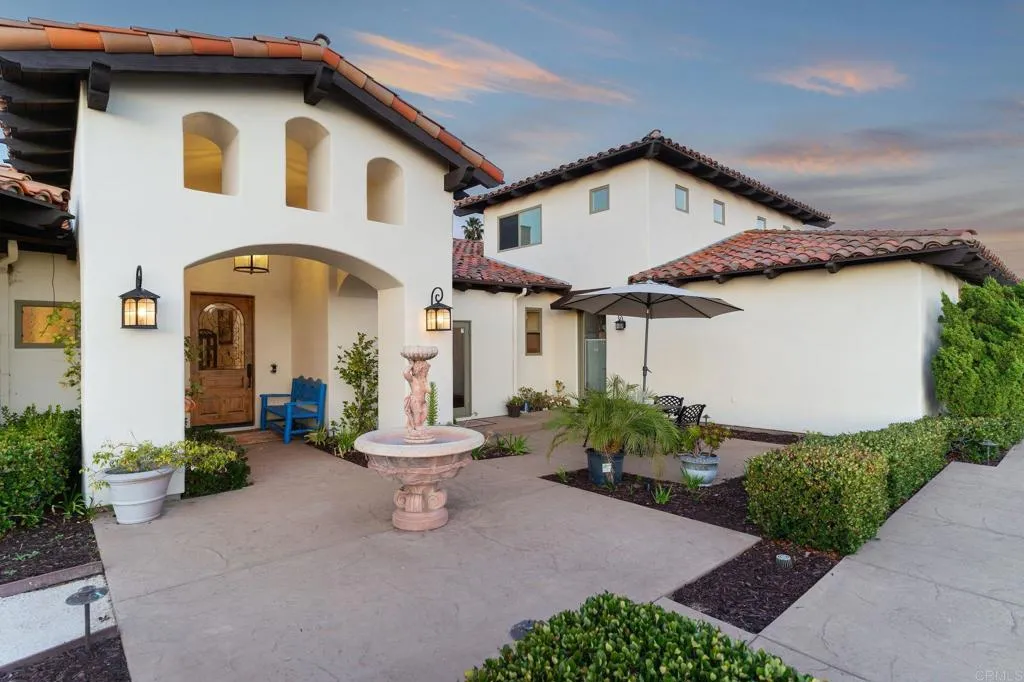 https://cdn.realtyfeed.com/cdn/127/306618411/845e967ebec580019a5afdecb2086da9.webp