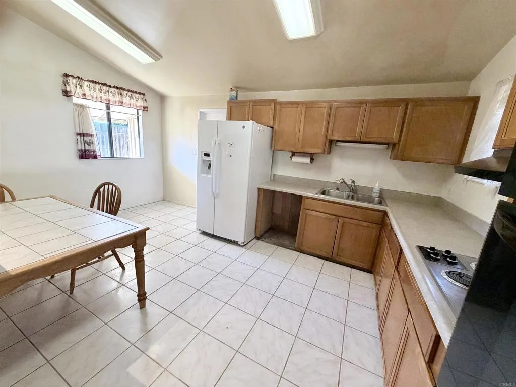 https://cdn.realtyfeed.com/cdn/127/306618415/4b573d19a7ebc054374f1216c80780bb.webp