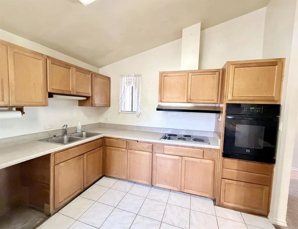 https://cdn.realtyfeed.com/cdn/127/306618415/c09ada583b100962679c1eb549f46d0a.webp