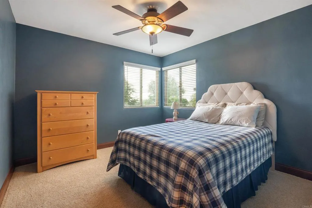 https://cdn.realtyfeed.com/cdn/127/306618440/25340e81275af1ea2487a69d788b1941.webp