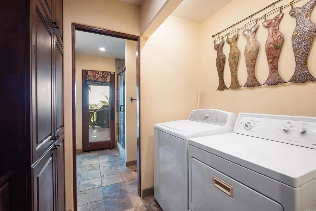 https://cdn.realtyfeed.com/cdn/127/306618440/4122fed345b33428ff1203247984e86d.webp