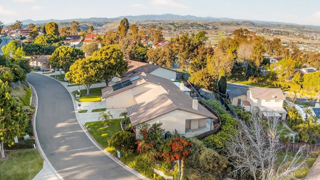 https://cdn.realtyfeed.com/cdn/127/306618471/419670f5f9467502c09acae02677102b.webp