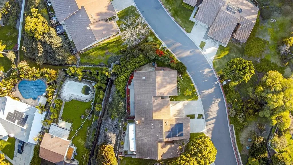 https://cdn.realtyfeed.com/cdn/127/306618471/9e1b4db9b500cd126080d621a3d98b67.webp