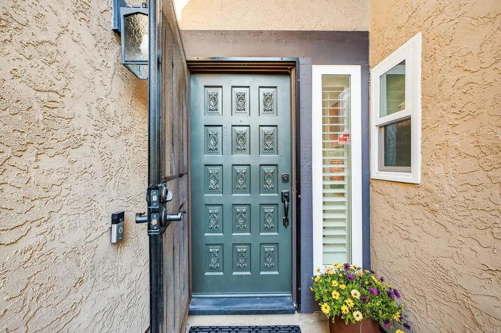 https://cdn.realtyfeed.com/cdn/127/306618471/a9a3e43bd84e514219601cc1c36f7241.webp