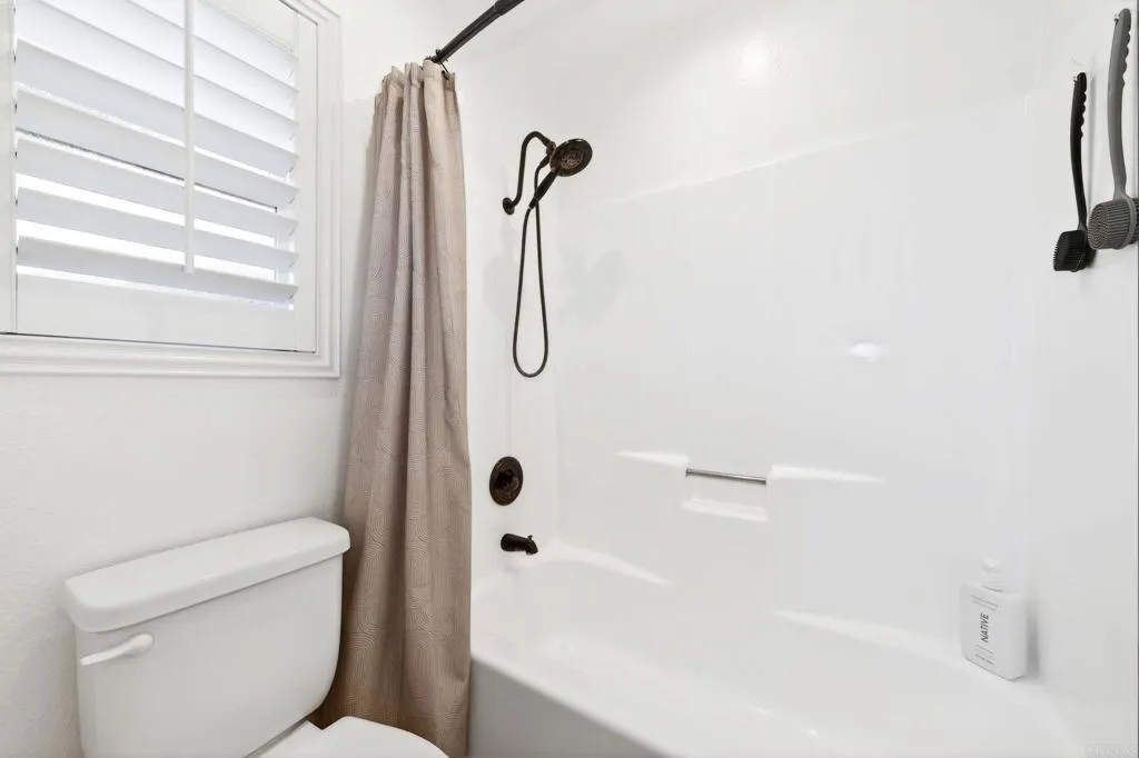 https://cdn.realtyfeed.com/cdn/127/306618471/a9aac52ebfb70b0f688399ac24d1ce6a.webp