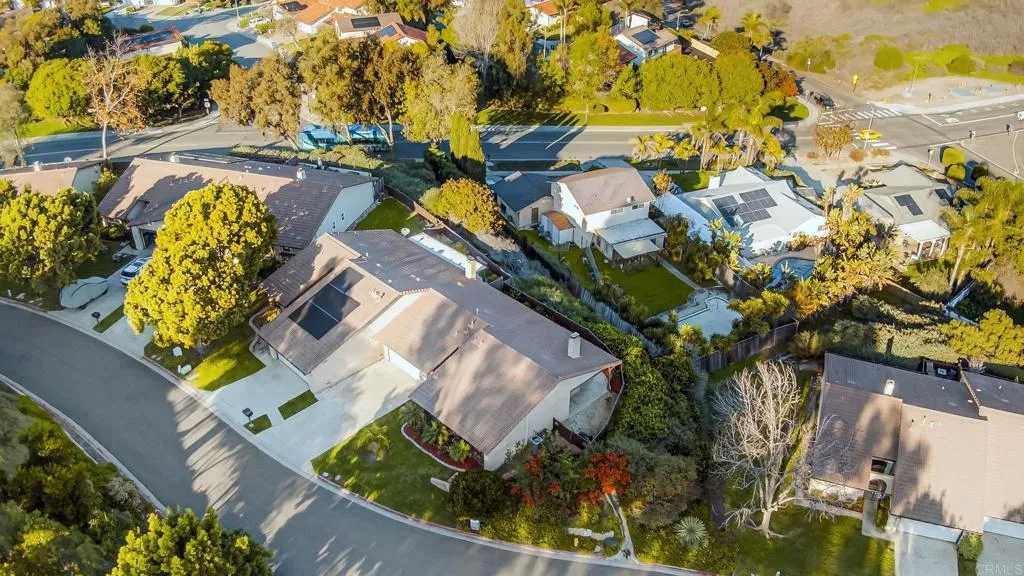https://cdn.realtyfeed.com/cdn/127/306618471/c16da9cd3335c89681b384956187c51f.webp