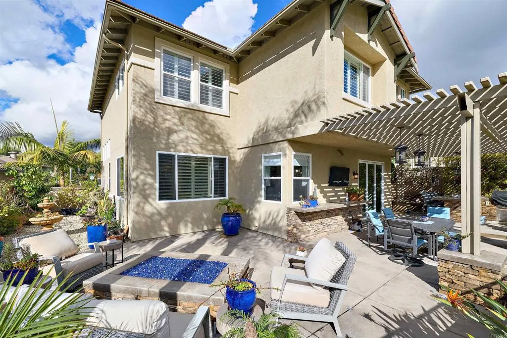 https://cdn.realtyfeed.com/cdn/127/306618479/1263f24e3541f0f05fcf318a8fdb29d1.webp