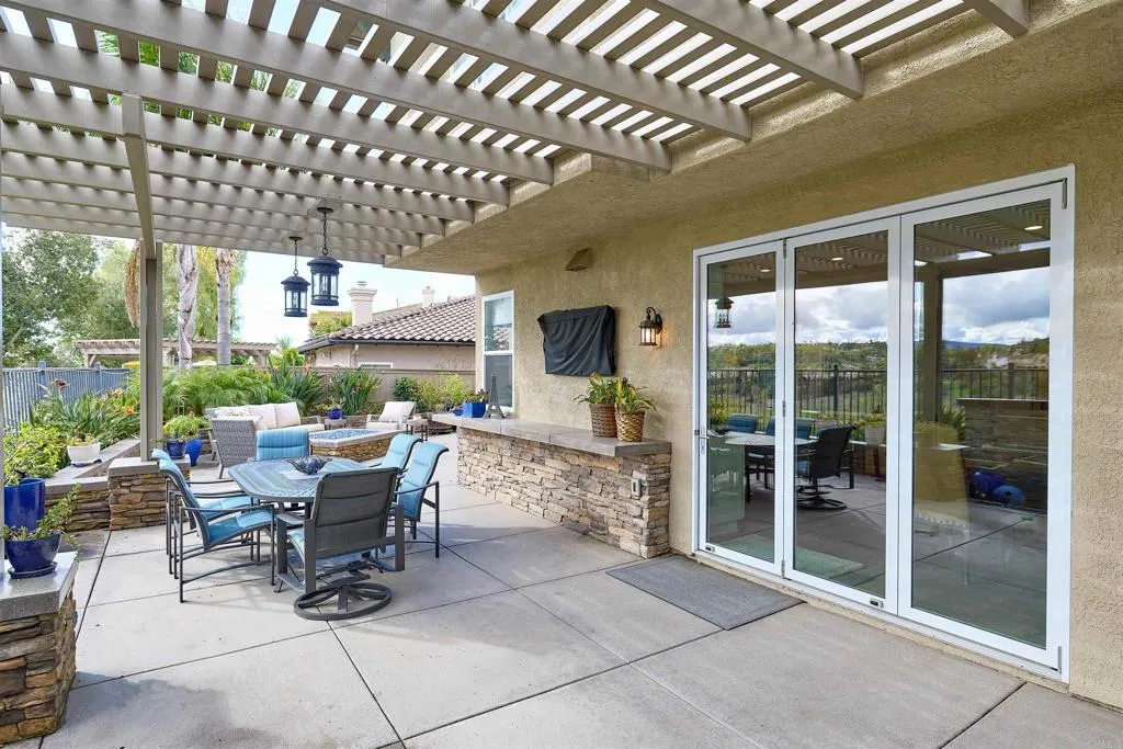 https://cdn.realtyfeed.com/cdn/127/306618479/3f42a04daad298e04b6c20632bd9e8b9.webp
