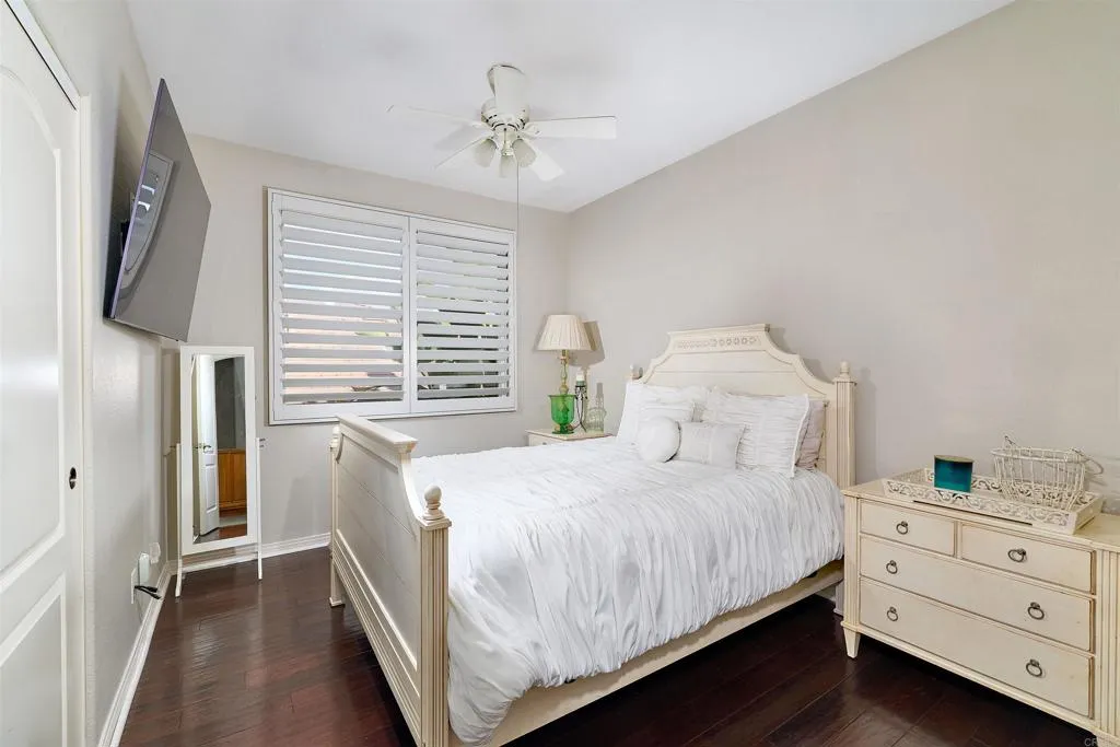 https://cdn.realtyfeed.com/cdn/127/306618479/d270cb9347218818f2cea302364d2a79.webp