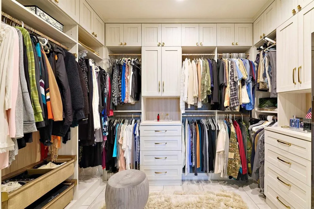 https://cdn.realtyfeed.com/cdn/127/306618479/dbcaffcc82f9dd6108270e4a638c2b26.webp