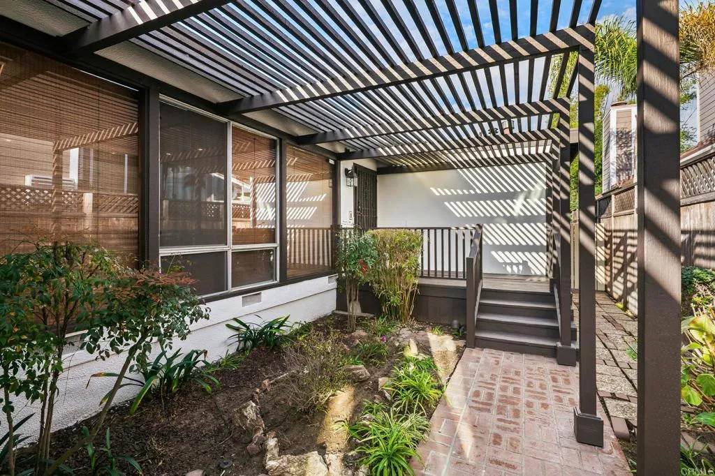 https://cdn.realtyfeed.com/cdn/127/306618480/a1c293eb8f1893c6c410b65c3179db20.webp