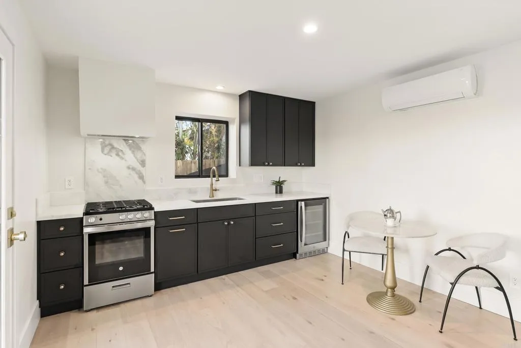 https://cdn.realtyfeed.com/cdn/127/306618551/0a1f5dd1e93f3779d5d6c58e8e55d682.webp