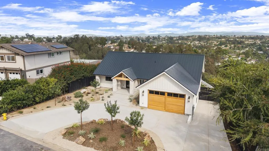 https://cdn.realtyfeed.com/cdn/127/306618551/1a9b4f2ade31b9f86bdad76986d9c8db.webp