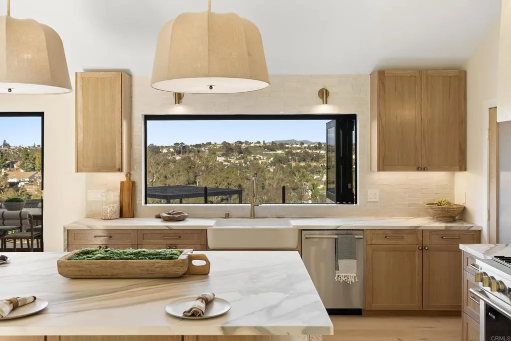 https://cdn.realtyfeed.com/cdn/127/306618551/21aaadad823e6ed9a2b36c37c4fcf6dc.webp
