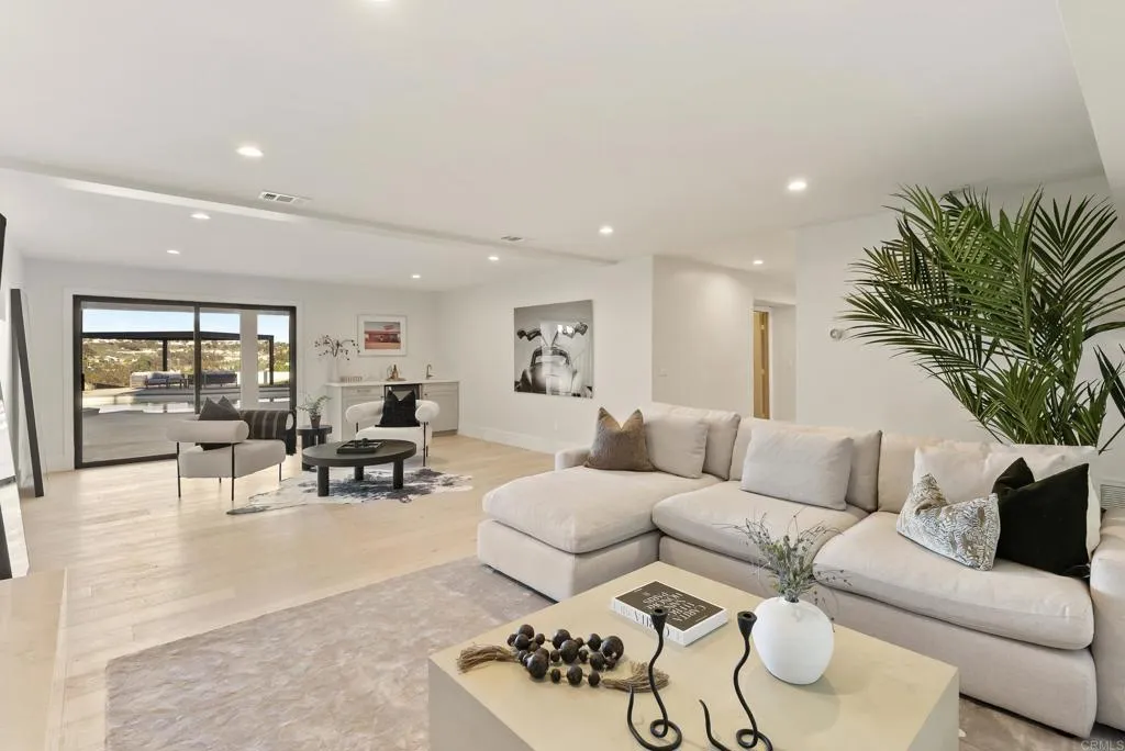 https://cdn.realtyfeed.com/cdn/127/306618551/22391912bad6c520dff8eb961426021f.webp