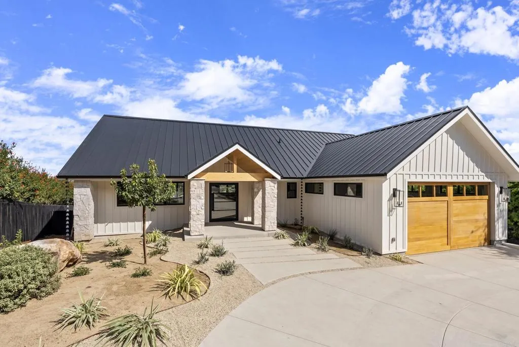 https://cdn.realtyfeed.com/cdn/127/306618551/b550b9ebfacfb497eb51f2e622c4806f.webp