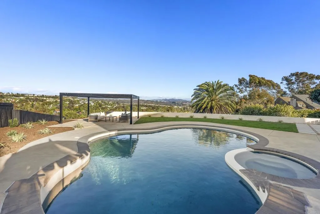 https://cdn.realtyfeed.com/cdn/127/306618551/ee73eb9600fb5c926d626e7e405e73db.webp