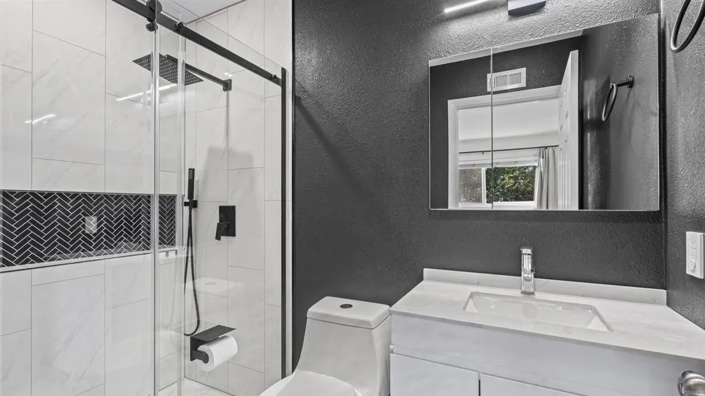 https://cdn.realtyfeed.com/cdn/127/306618594/165a9801abddad26b5df424bd3f3171d.webp