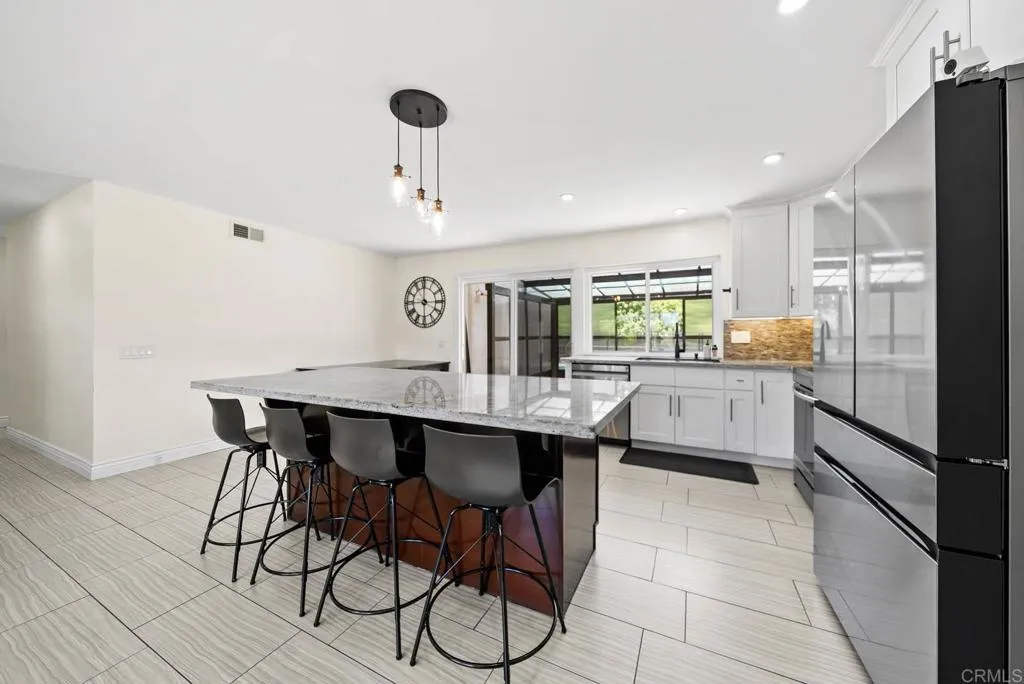 https://cdn.realtyfeed.com/cdn/127/306618594/9d84c4545bb2977041087a9fc404a803.webp
