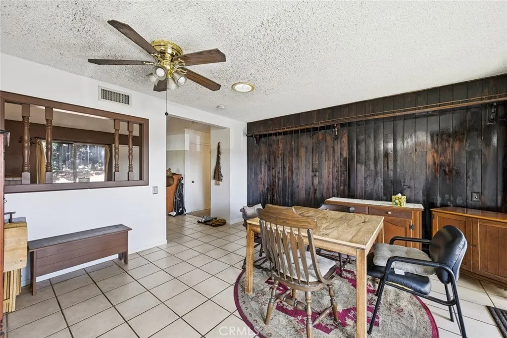 https://cdn.realtyfeed.com/cdn/127/306618632/9dc7ba3a4b3ccb1397517e5914c2b14c.webp