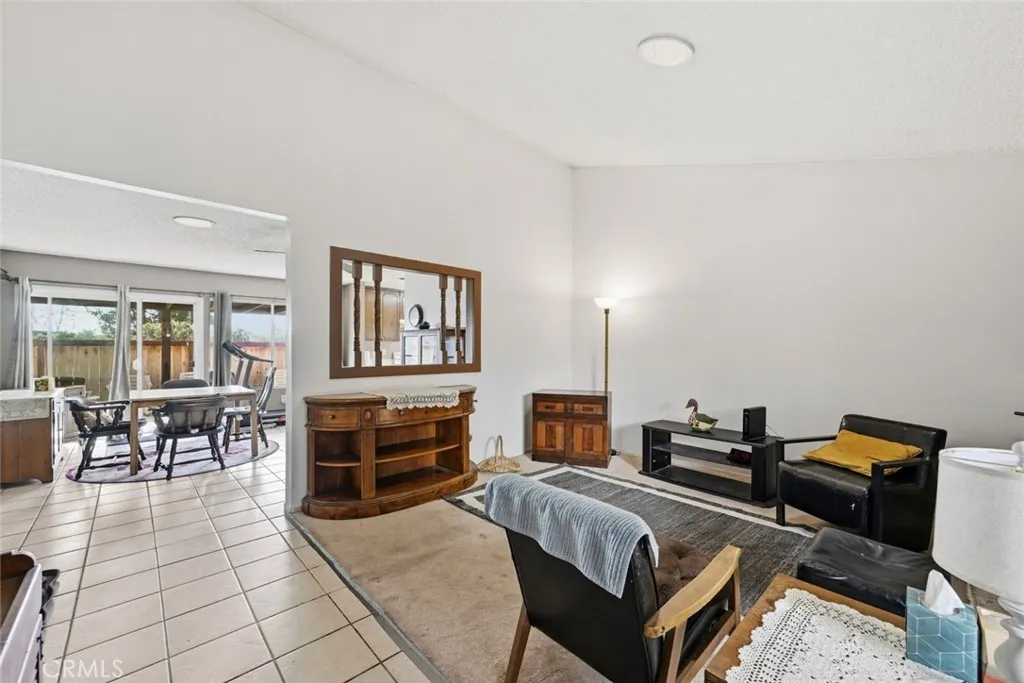 https://cdn.realtyfeed.com/cdn/127/306618632/d74e6c49749c036ac49446790c45ac7d.webp