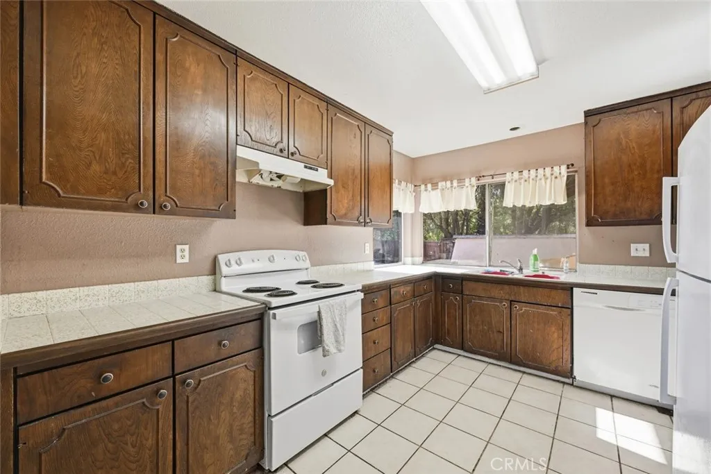 https://cdn.realtyfeed.com/cdn/127/306618632/e84ef502c916ab9e420257fe52efaa7c.webp