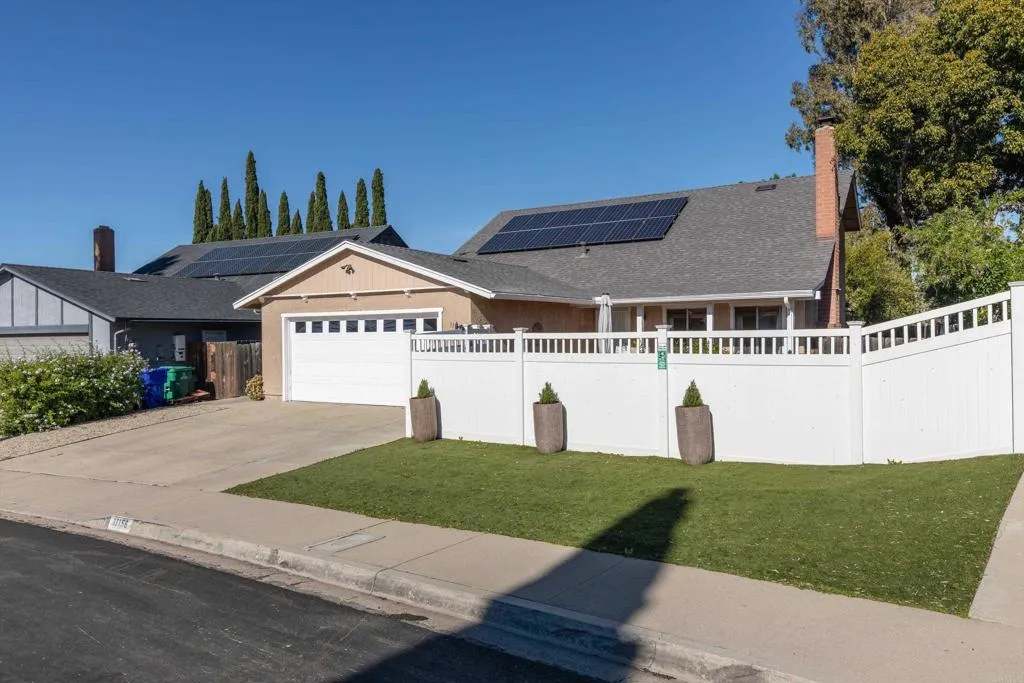 https://cdn.realtyfeed.com/cdn/127/306618679/ad6792cdcfcb0ac78c894f3b442e08a3.webp