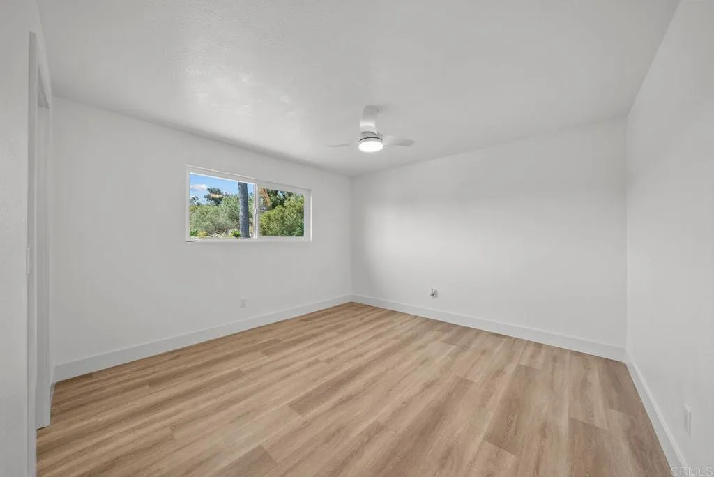 https://cdn.realtyfeed.com/cdn/127/306618753/8cfe5a351d8d515b05df4dc3a92a0013.webp