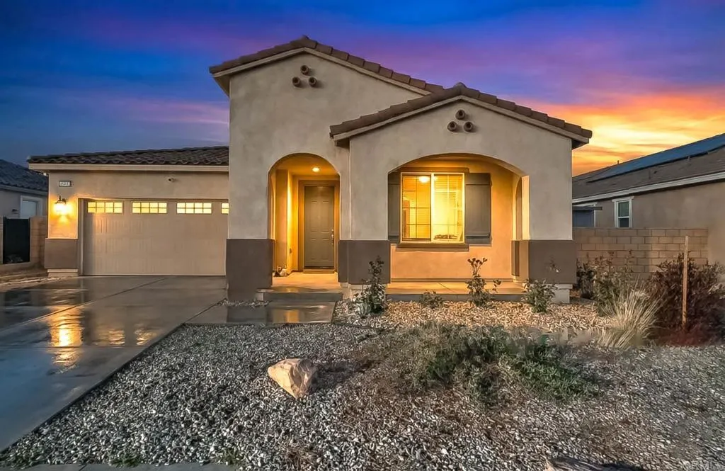 11912 Olivine Road, Victorville, CA 92392 - Main photo, Victorville, CA