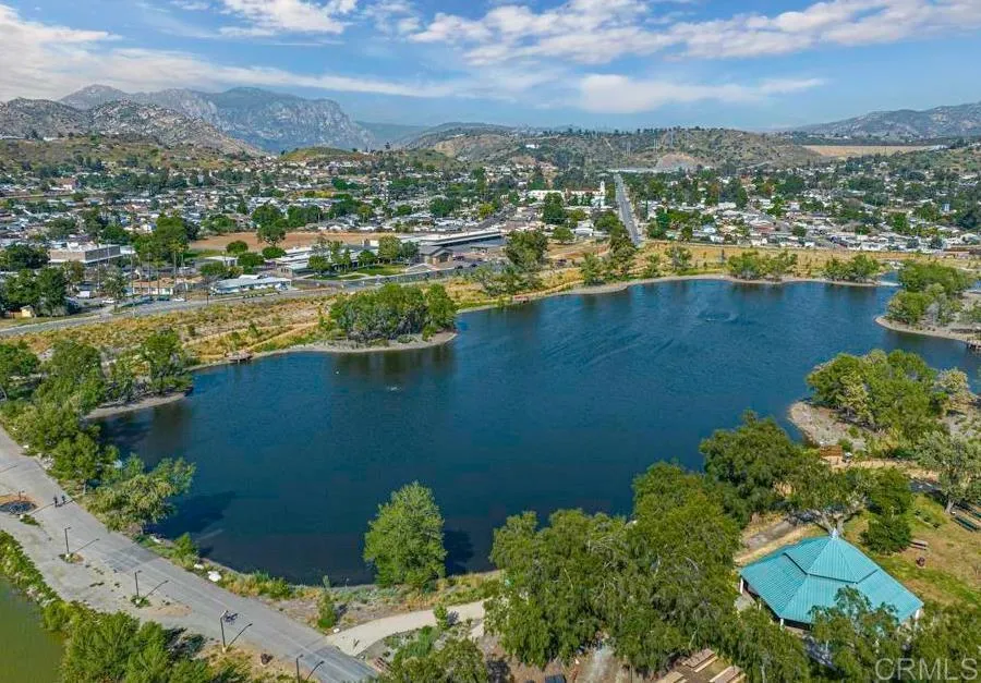 12616 Lakeshore Drive UNIT 1, Lakeside, CA, 92040